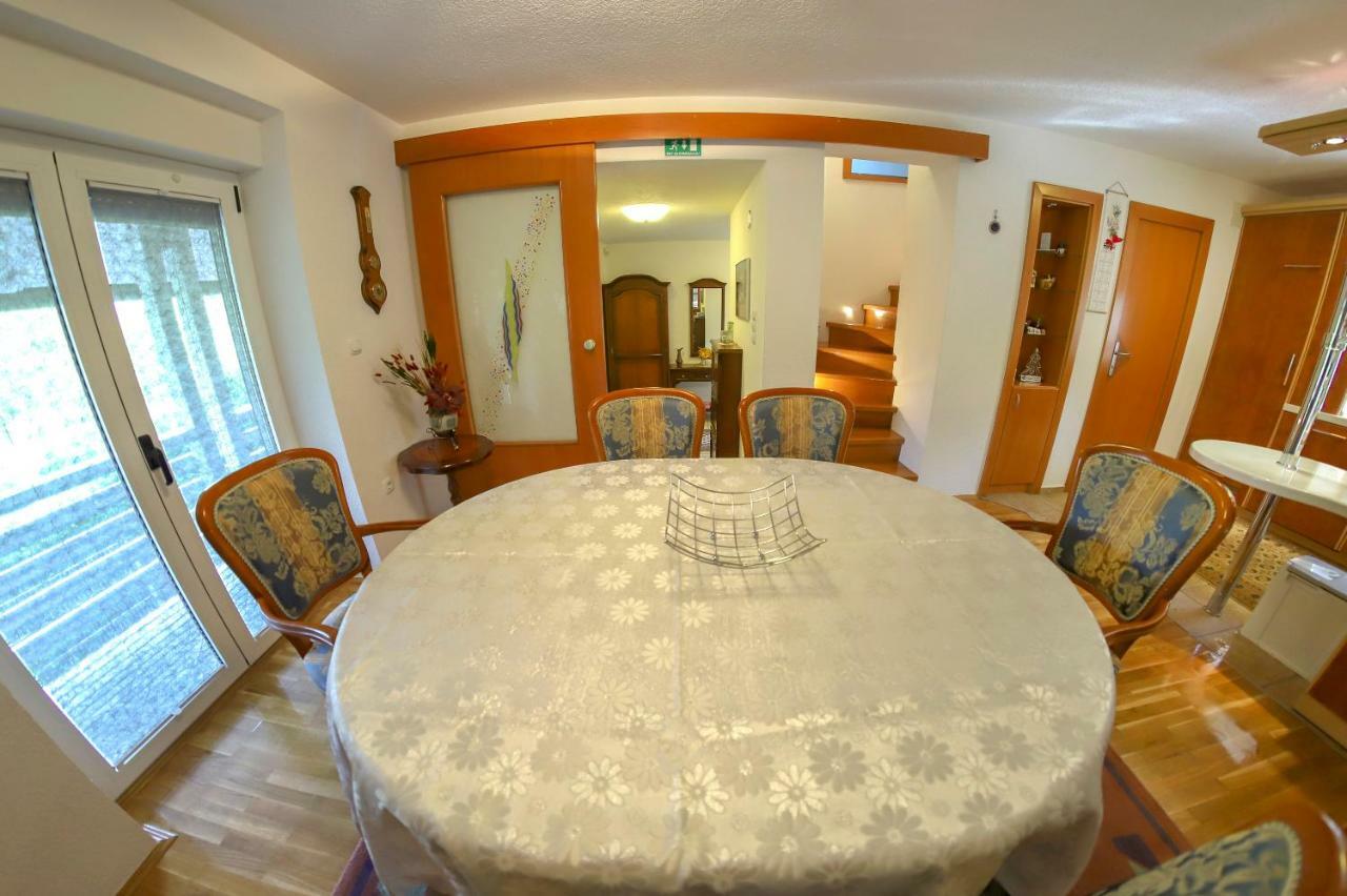 Holiday Home Villa Sara Bihać Exterior foto